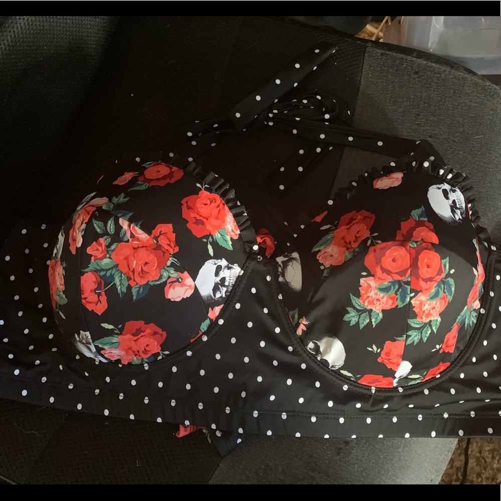 Skull and Roses polka dotted 2 piece bathing suit